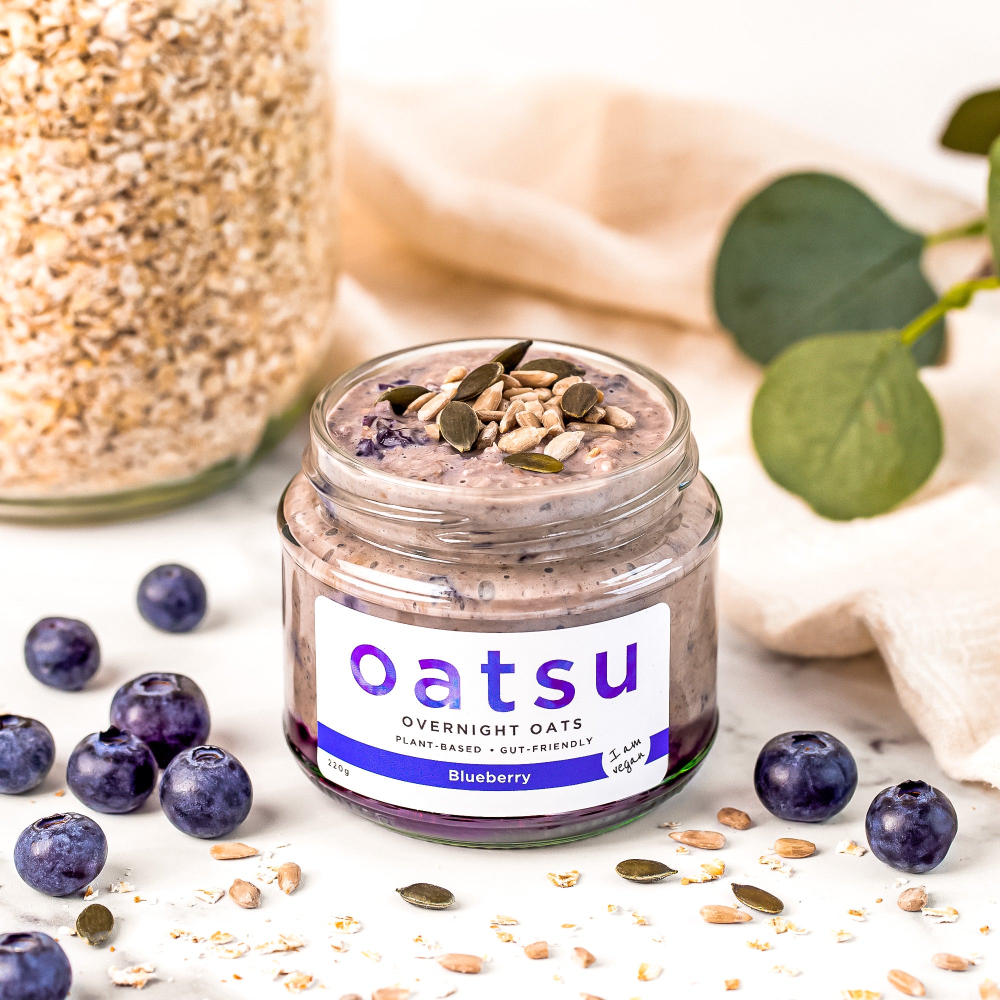 NEW Oatsu Blueberry flavour overnight oats breakfast pot